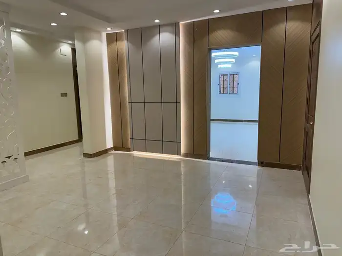 دور في عماره للبيع حي البوادي تبوك 17