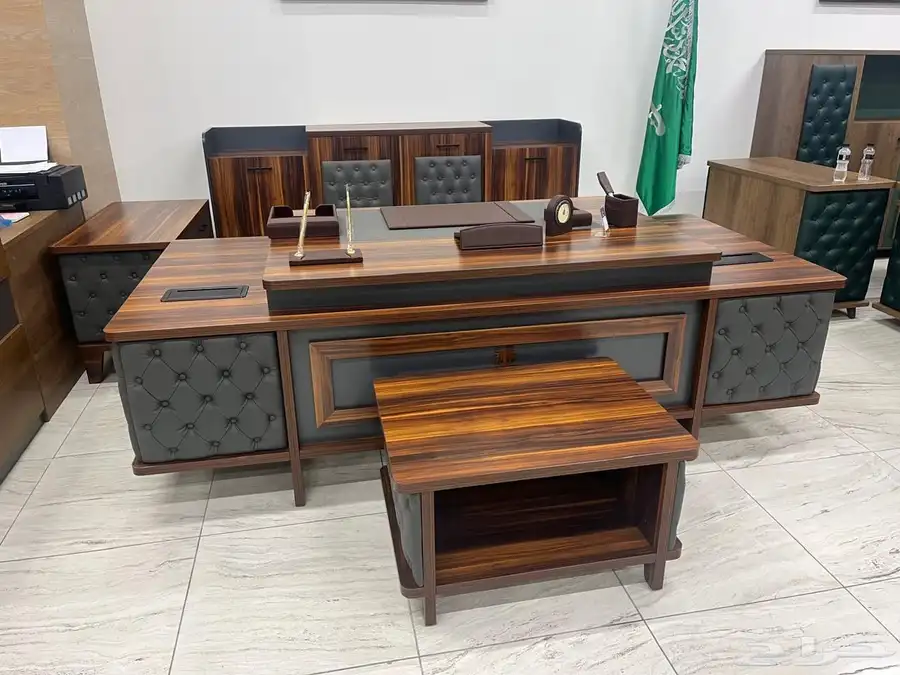 مكاتب جديد موديلات كراسي و طاولة اجتماعات و بارتيشن 3