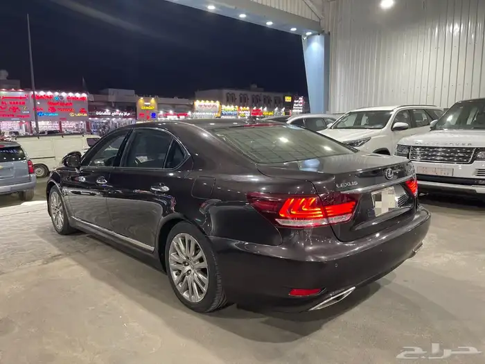 لكزس LS460L 2015 الممشى قليل 5
