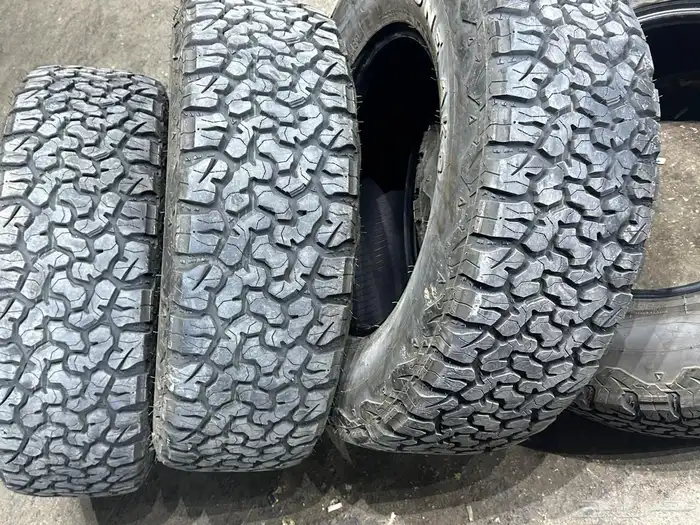 كفرات نص حجري ودواي مقاس 275 70 18 بزرعهاء 15