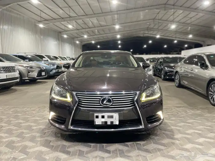 لكزس LS460L 2015 الممشى قليل 1