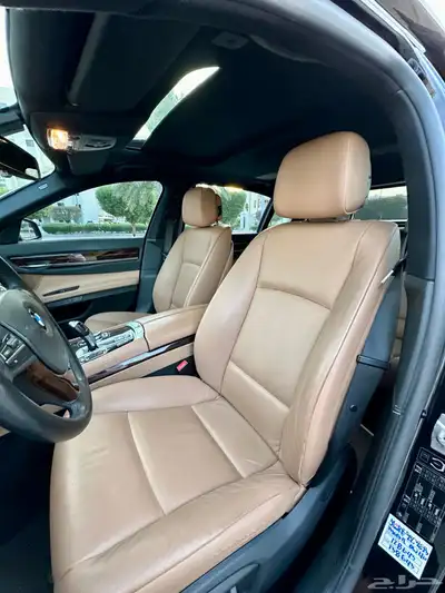 BMW 740 2013 ممشى قليل 11