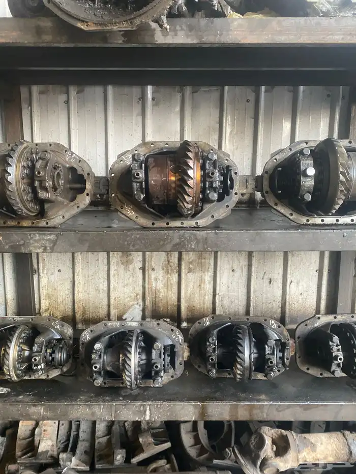 كورين وا دبول واعمدان مرسيدس اكترس وا البي 1