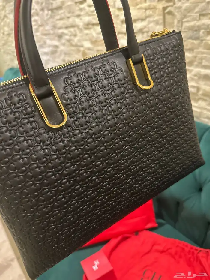 شنطة Carolina Herrera 4