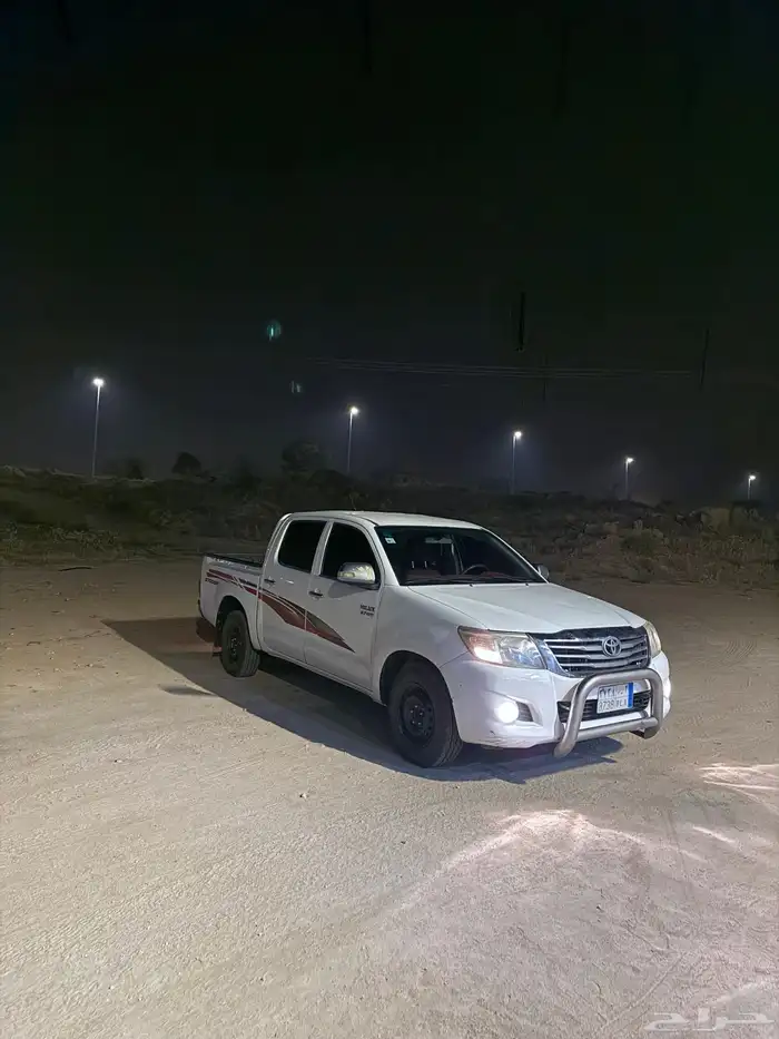 هايلكس نضيفه2012 3