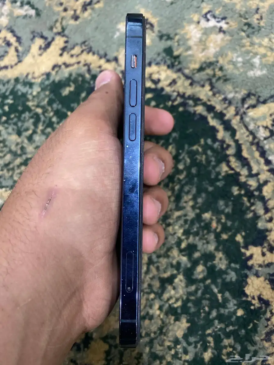 جوال ايفون 12 برو 3