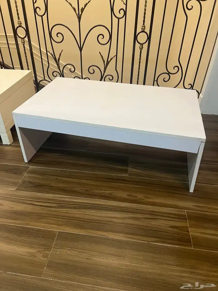 طاولة ايكيا 2