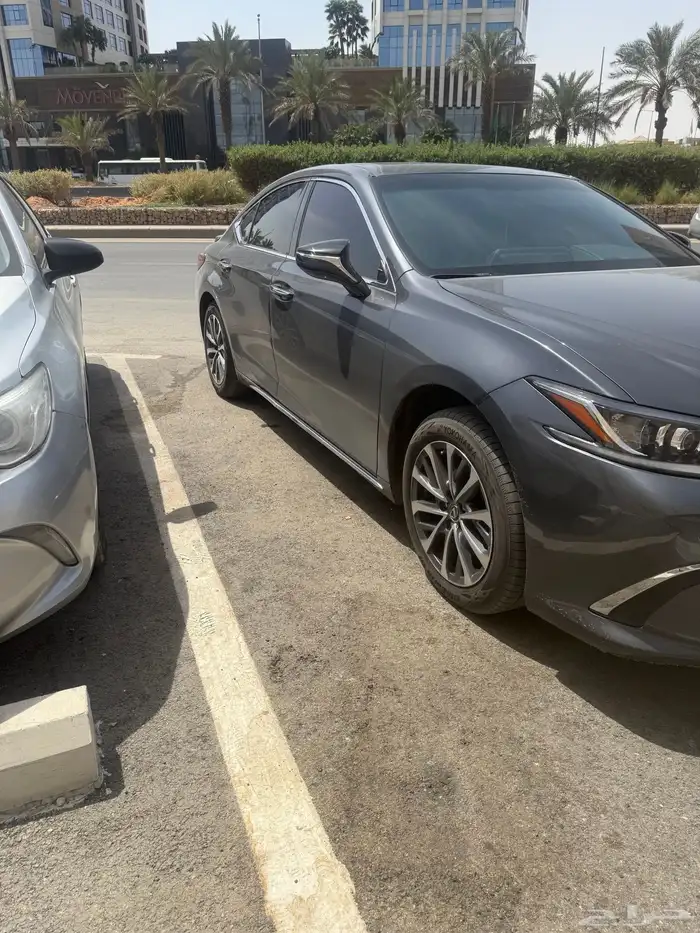 لكزس ES350 2025 1