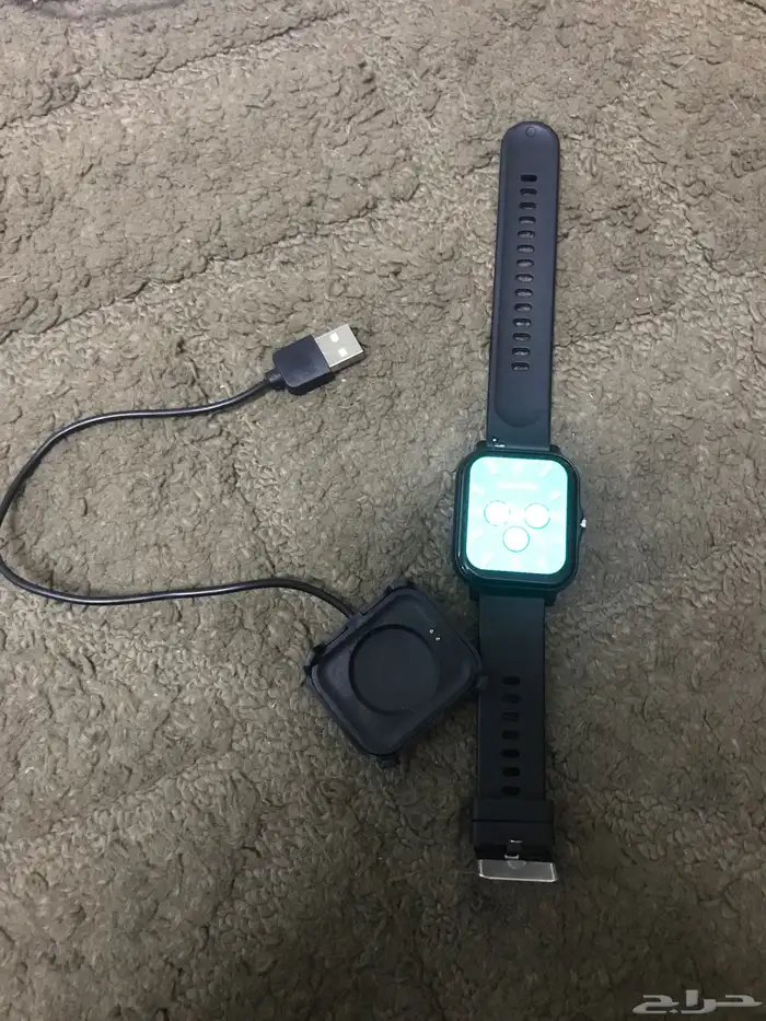 ساعه حلوه ما فيها اي شي مكتملا جديدا ما استخدمة ابد 2