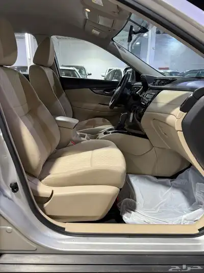 نيسان اكس تريل 2021 تم البيع 25