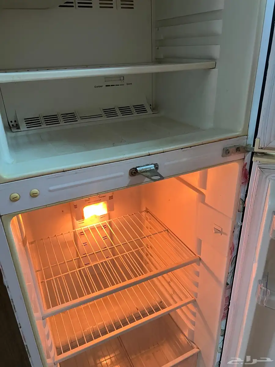 ثلاجه للبيع 1