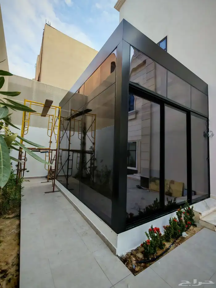 شركة مصنع البيطار فرع الاحساء لزجاج والمنيوم 47