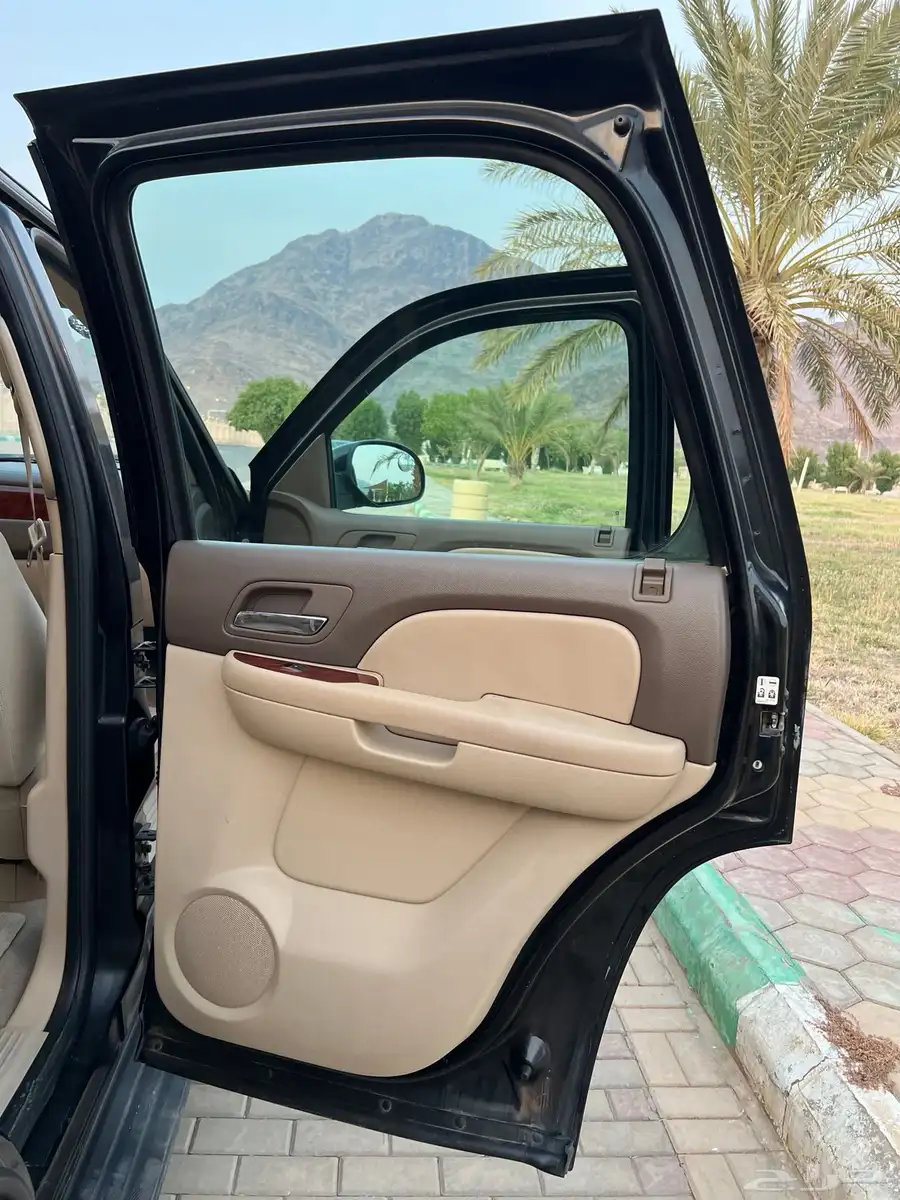 تاهو 2010 سعودي ( مباع ) 84