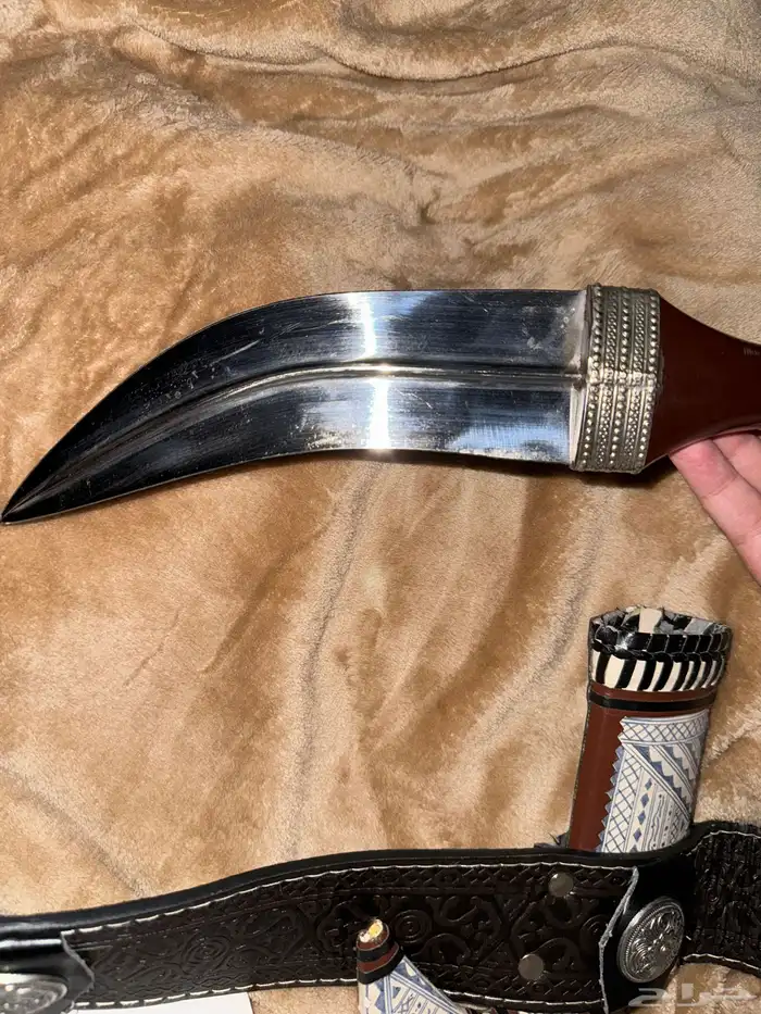 سلام عليكم جنبيه كفو للبيع ولا لي حد فيها جنبيه عليهاالكلام 5