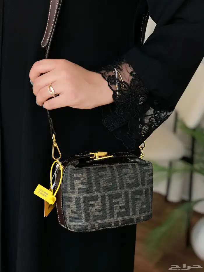 شنط سفر وشنط يد وشنط ظهر ماستر اجس دكني 67