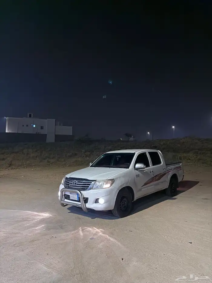 هايلكس نضيفه2012 1