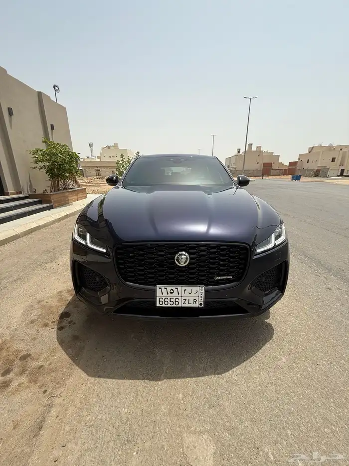 jaguar F-pace R Dynamic 2024 جديد 3