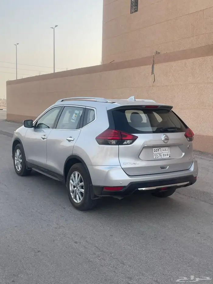 نيسان اكس تريل 2022 2