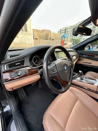 BMW 740 2013 ممشى قليل 10