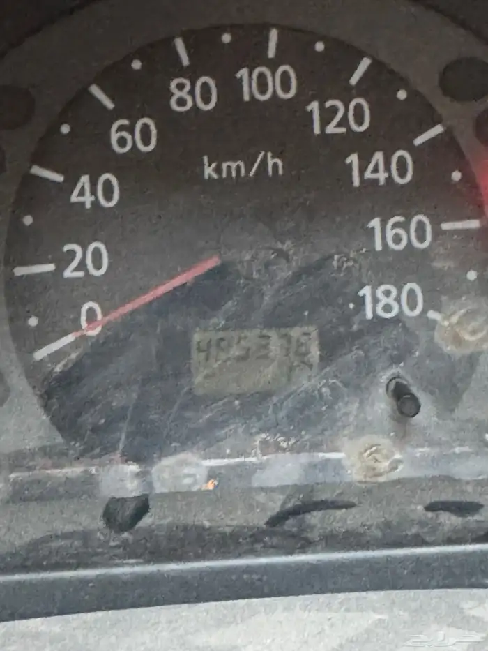 باص نيسان اورفان 15ركاب 2004 5