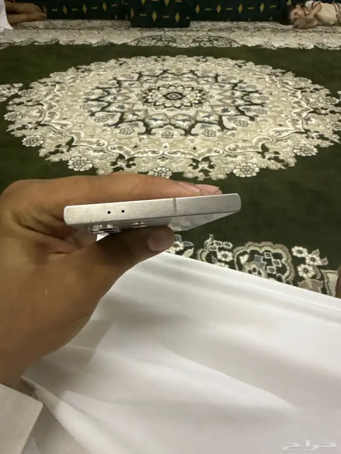 جوال 24 وكاله بس بدون قلم سبب البيع محتاج فلوس 3