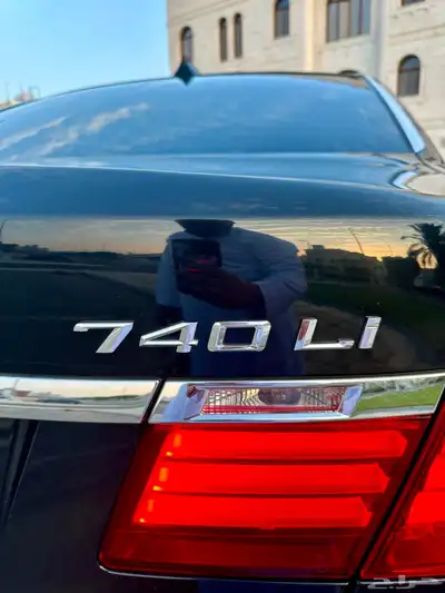 BMW 740 2013 ممشى قليل 18