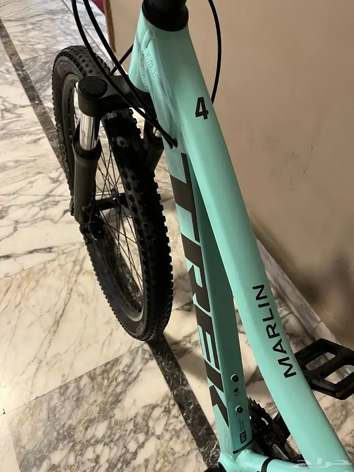Trek Marlin 4 Mountain Bike (Mint Condition) 5