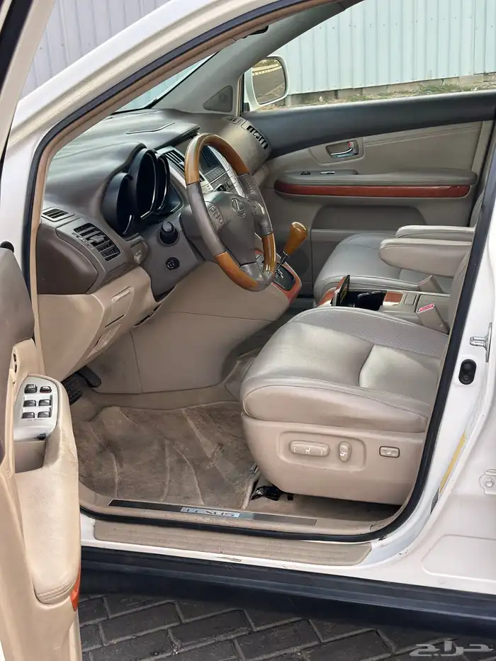 لكزس RX 2006 نظيف عداد قليل 5