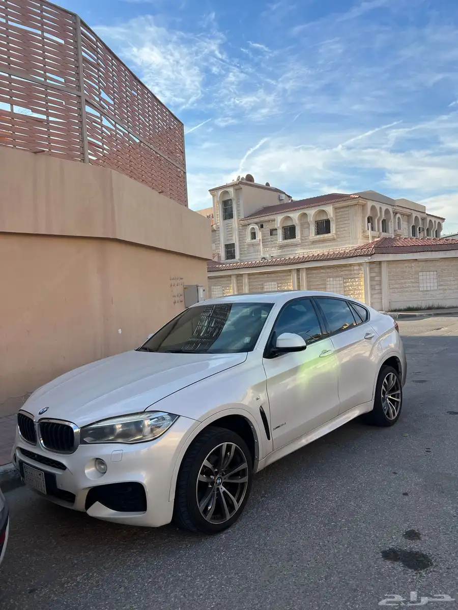 بي ام X6 2015 1