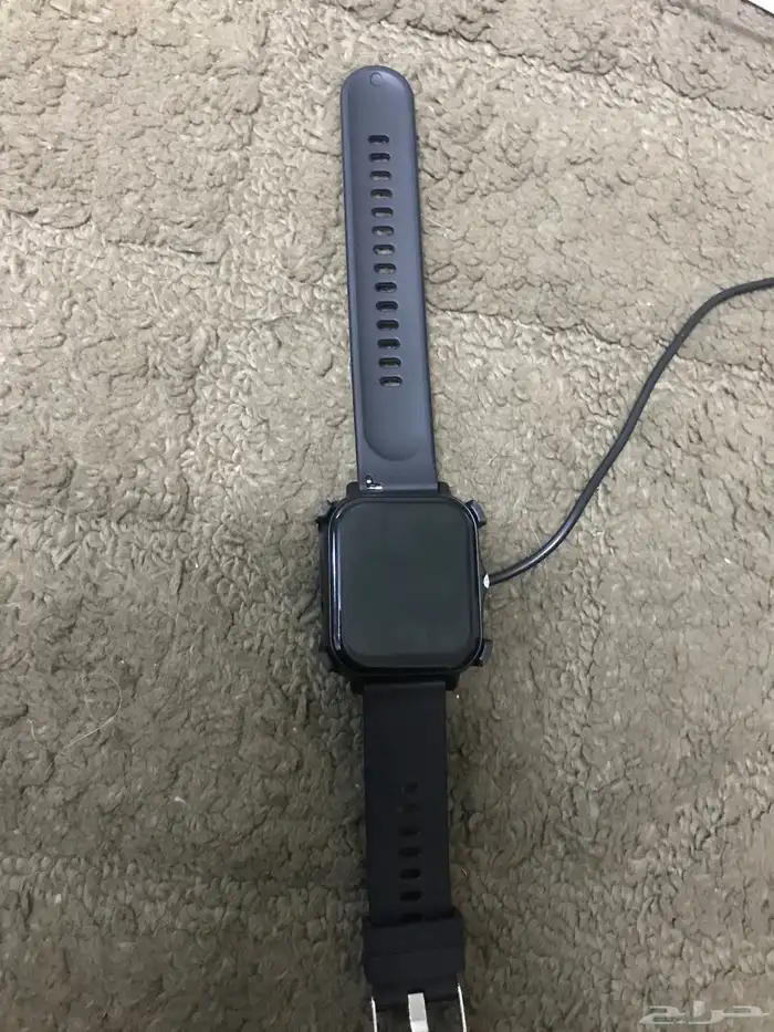 ساعه حلوه ما فيها اي شي مكتملا جديدا ما استخدمة ابد 0