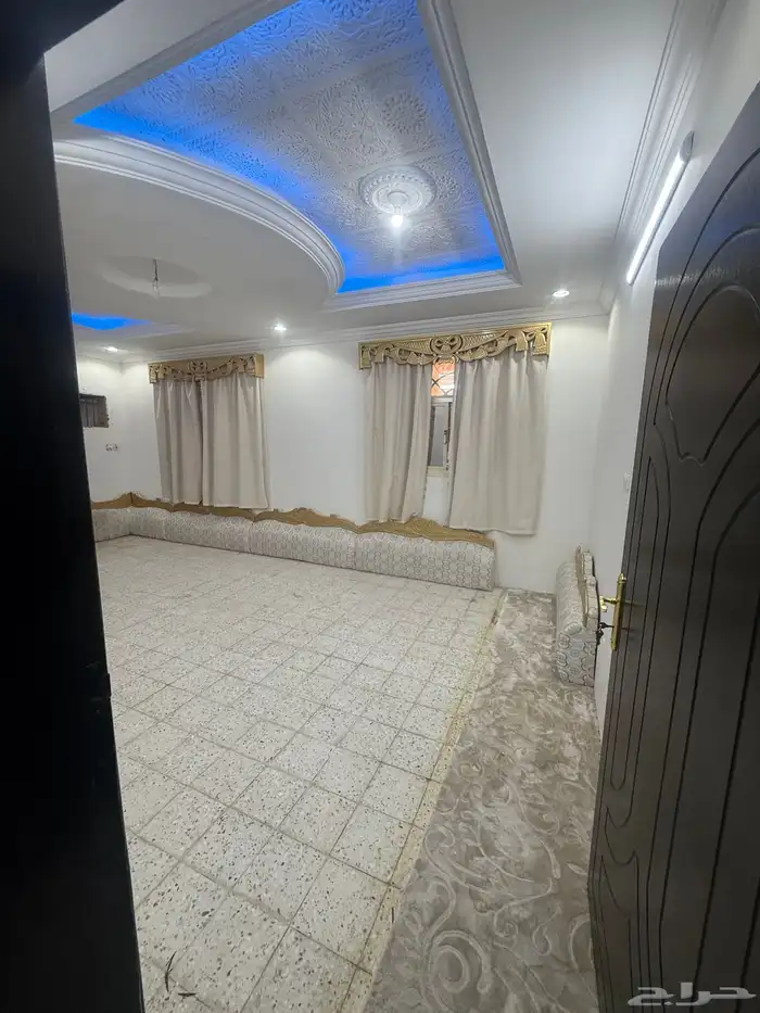 شقق للايجار حي الواسط الحويه ايجار سنوي 0