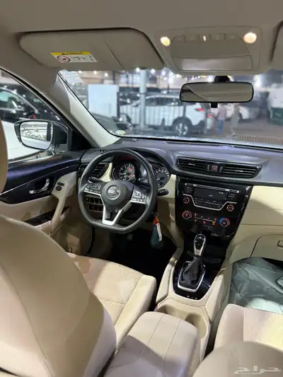 نيسان اكس تريل 2021 تم البيع 14
