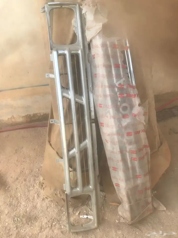 قطع غيار هايلوكس 0