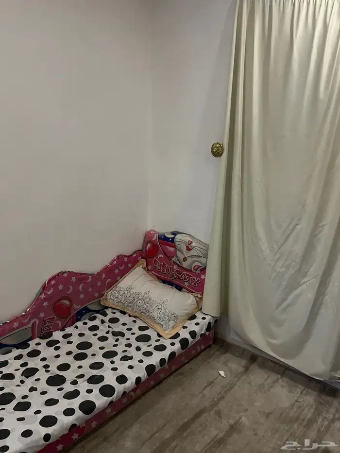شقة للايجار عوائل السنوي في حي الريان 9