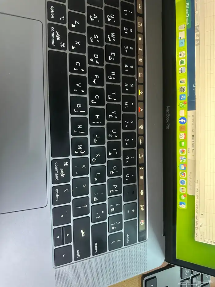 ماك بوك برو i9 1