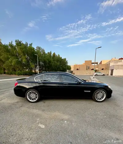 BMW 740 2013 ممشى قليل 6