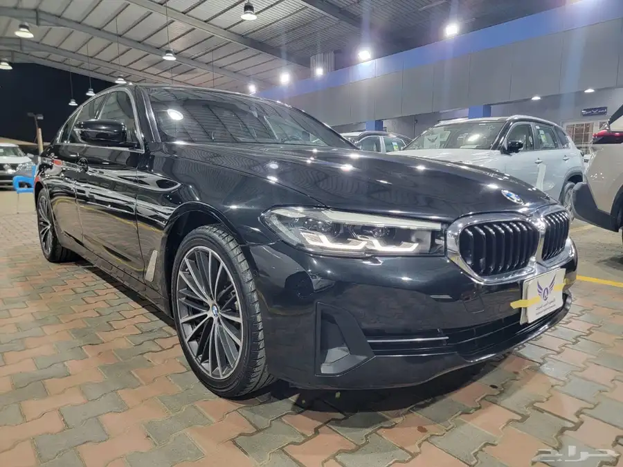 BMW 520i 2023 فتحة متاح تقسيط 2