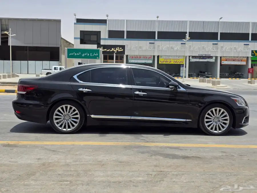 لكزس 2016 LS460 ممشى 35 الف. 7