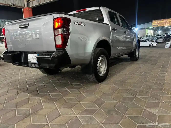 ايسوزو ديماكس 2023 دبل 11