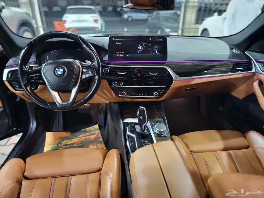 BMW 520i 2023 فتحة متاح تقسيط 10