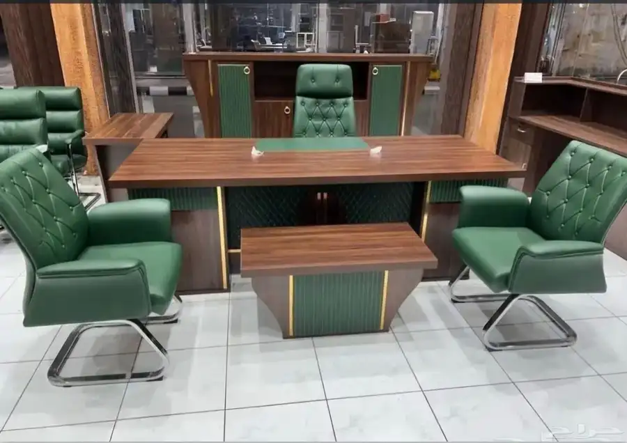 مكاتب جديد موديلات كراسي و طاولة اجتماعات و بارتيشن 1