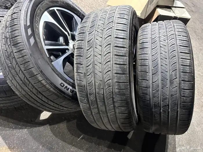 جنوط تورنج صيني جيب لاند كروزر مع كفرات صيني 285.50.20 ت25 5
