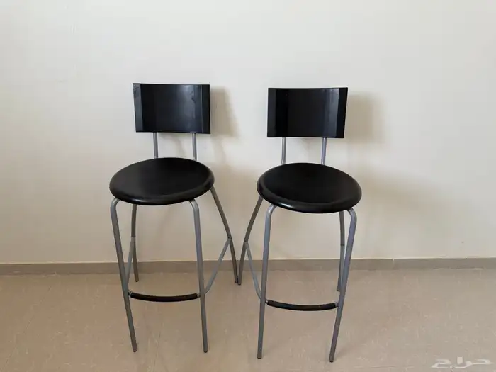 للبيع  كراسي مطبخ طويلة مستعملة بحالة ممتازة 0