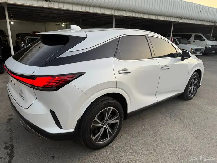 وارد كندا RX350 2023 7