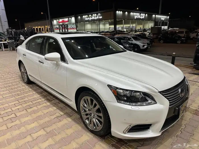لكزس LS600 موديل 2015 فل كامل هايبرد 2