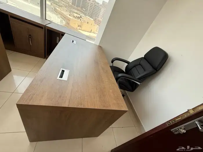 مكتب كلو اشكال موجوده   مقاسات 120 سم 140 سم 160 سم 180 سم 53