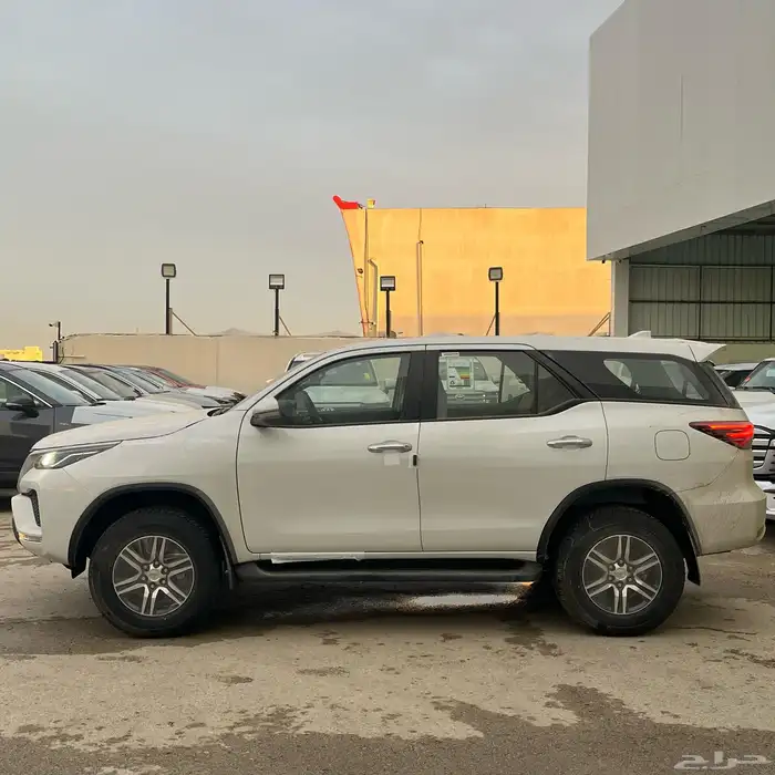 تويوتا فورشينر GX2 ماكينه 2.7 بنزين بدون دبل 2025 1