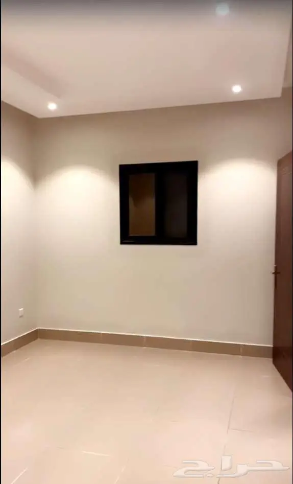 ملحق علوي للإيجار   مدخل خاص   سطح خاص بالكامل 2