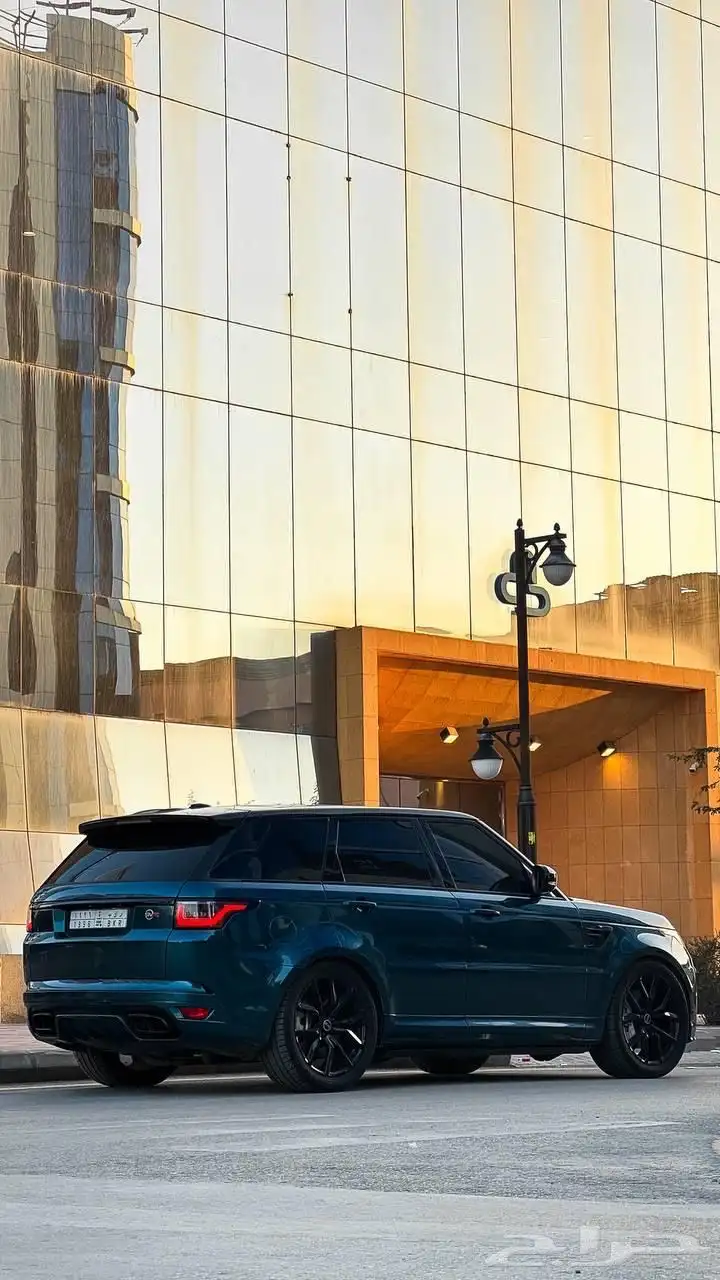 Range Rover 6
