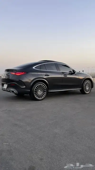 مرسيدس GLC300 2024 ( في جده) (Night package ) 4